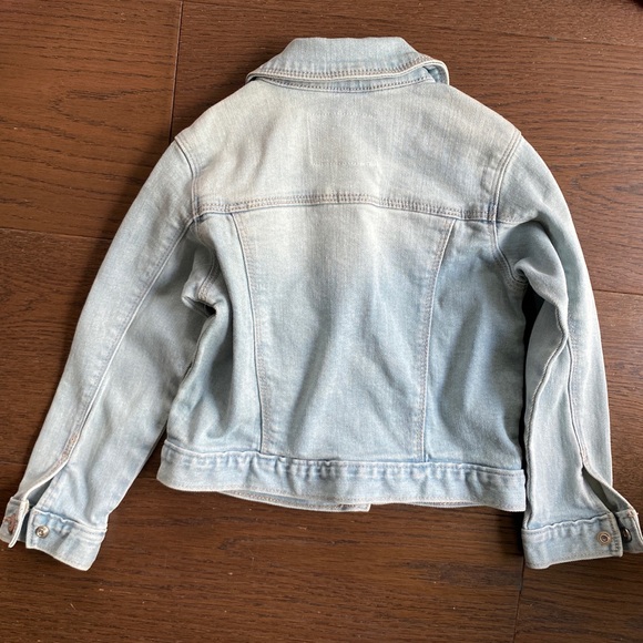 Old Navy toddler jean jacket - size 3T - Picture 3 of 8